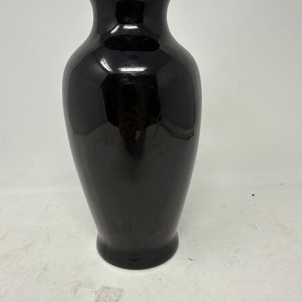 N/A overall vases